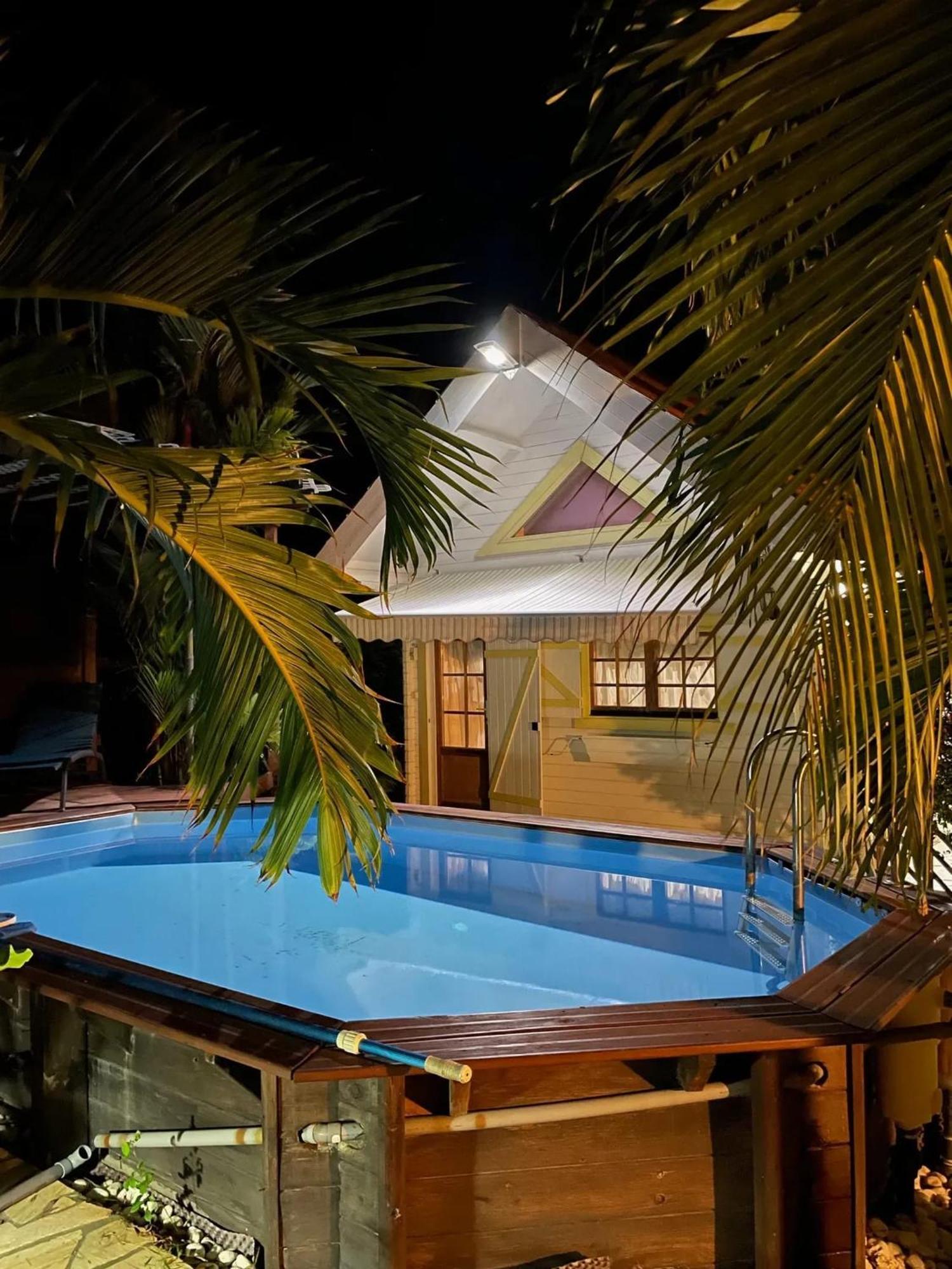 Chalet Confortable Au Vauclin Avec Piscine Privee ル・ヴォクラン エクステリア 写真